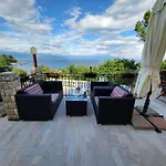 Bed & Breakfast House Vali 4*