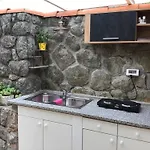 House Vali Bed & Breakfast