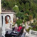 Bed and Breakfast House Vali