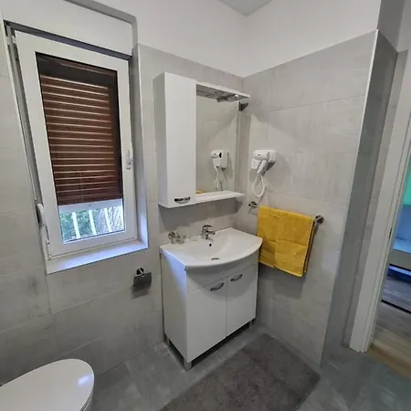 House Vali Bed & Breakfast