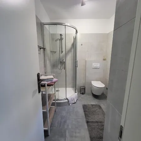 House Vali Bed & Breakfast 3*