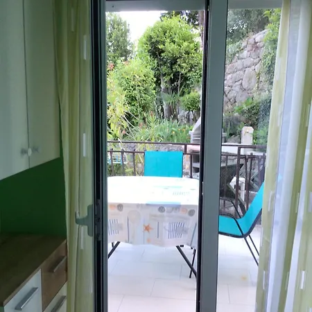 House Vali Bed & Breakfast 3*