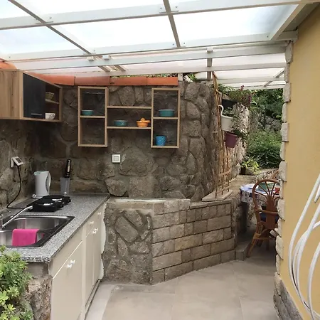 House Vali Oda ve Kahvaltı 3*