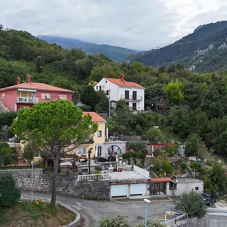 House Vali Oda ve Kahvaltı Lovran