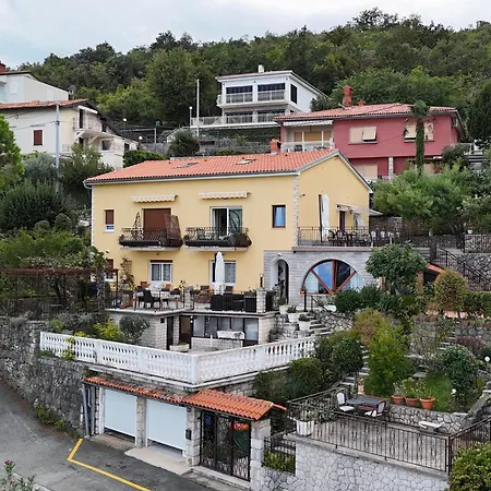 House Vali 3* Lovran