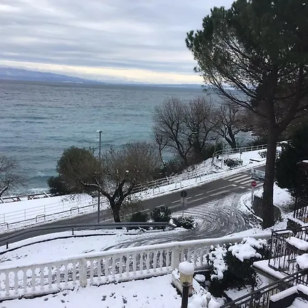 House Vali Bed & Breakfast Laurana