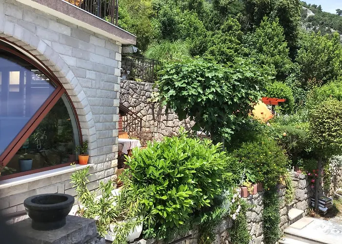 Bed & Breakfast House Vali Laurana