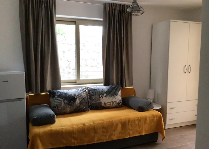 Bed & Breakfast House Vali