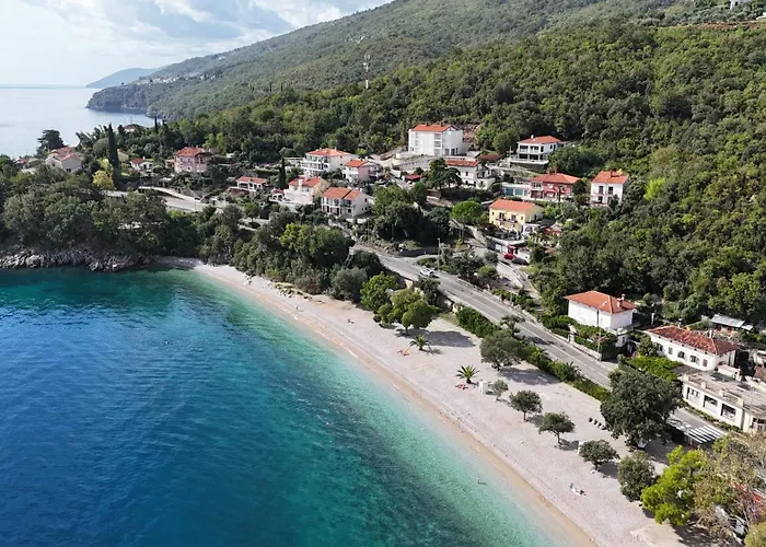 House Vali 로브란